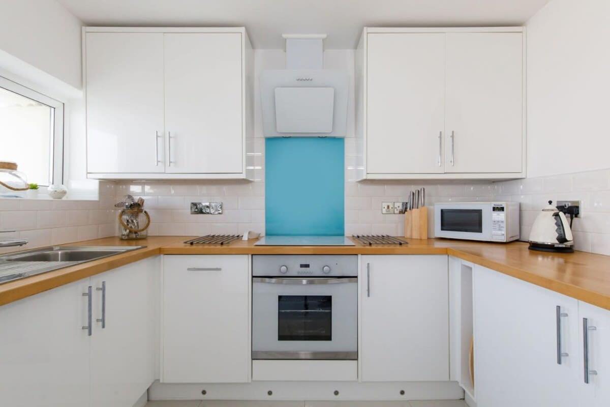 Ferienwohnung Two Bed Seafront Escape In East Wittering Exterior foto